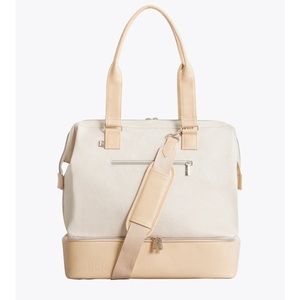 Mini Weekender in Beige - Just washed at BEIS Wash pop up